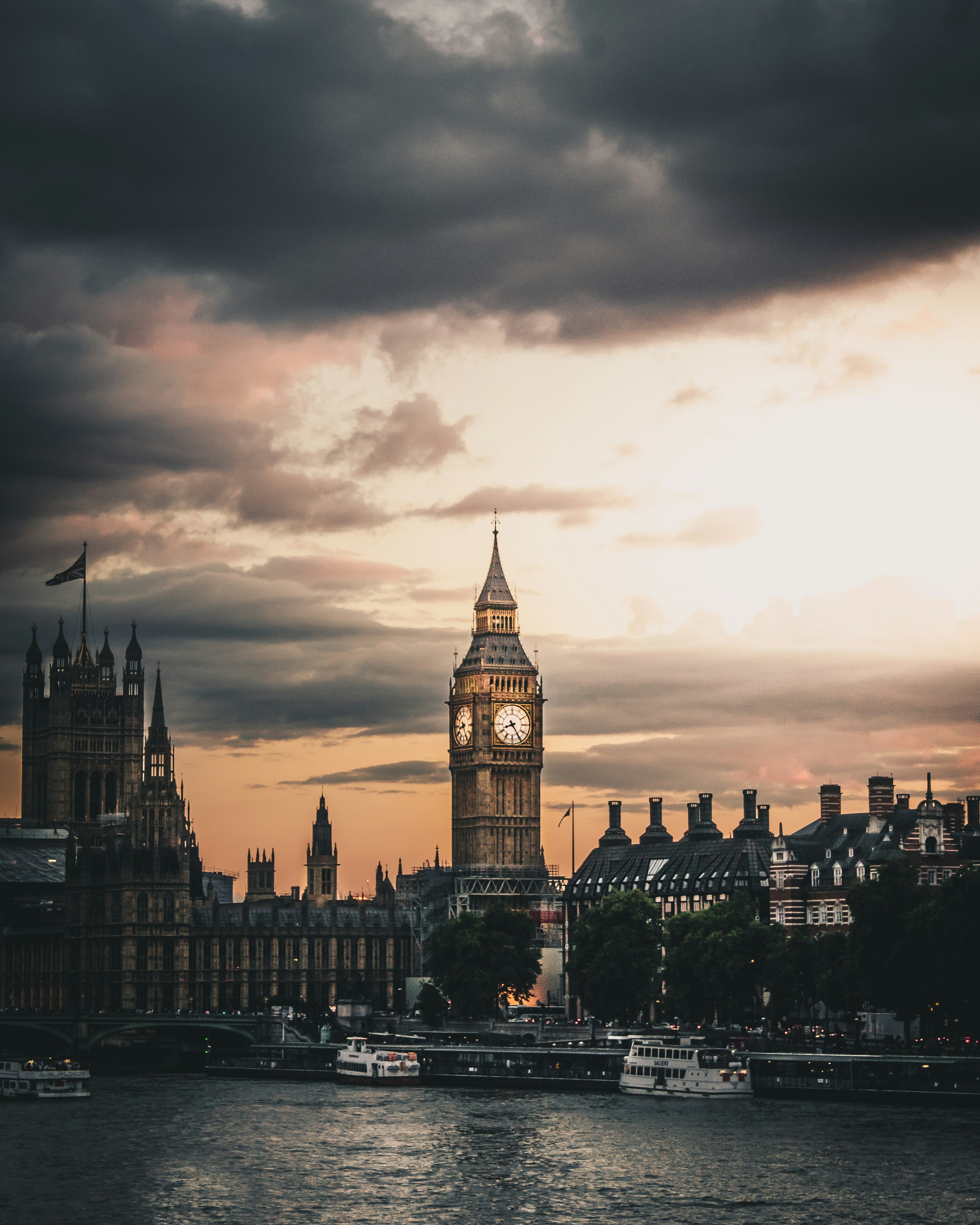 Umrah Packages from Leicester, UK